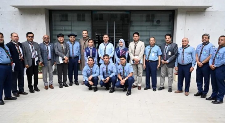 প্রধানমন্ত্রীর সঙ্গে স্কাউট নেতাদের সৌজন্য সাক্ষাৎ