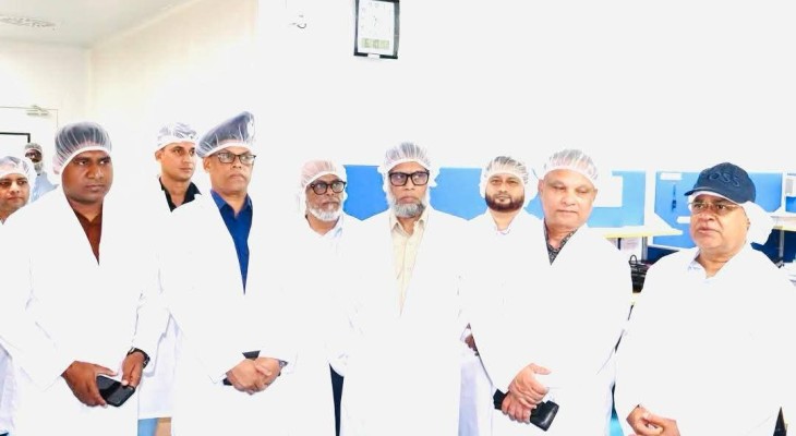 গজারিয়ায় জে এম আই ইন্ডাস্ট্রি পরিদর্শনে প্রধানমন্ত্রীর বিশেষ সহকারী ড. জিয়াউদ্দিন হায়দার