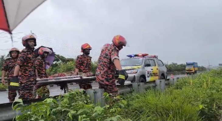শ্রীনগরে গাড়ির চাপায় ভেঙ্গে গেল নারীর দুই পা