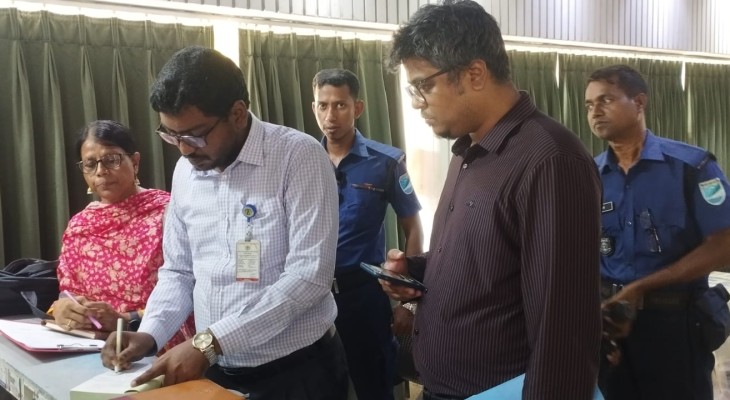 গজারিয়ায় জাতীয় ভোক্তা অধিকার সংরক্ষণ অধিদপ্তরের অভিযান ॥ দুই প্রতিষ্ঠানকে জরিমানা
